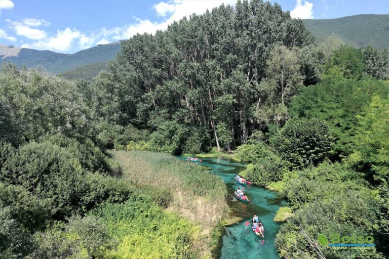 Escursione Guidata In Canoa Canadese Sul Fiume Tirino Abruzzo Travelling